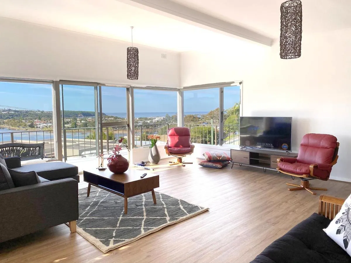 Minto Merimbula Villa